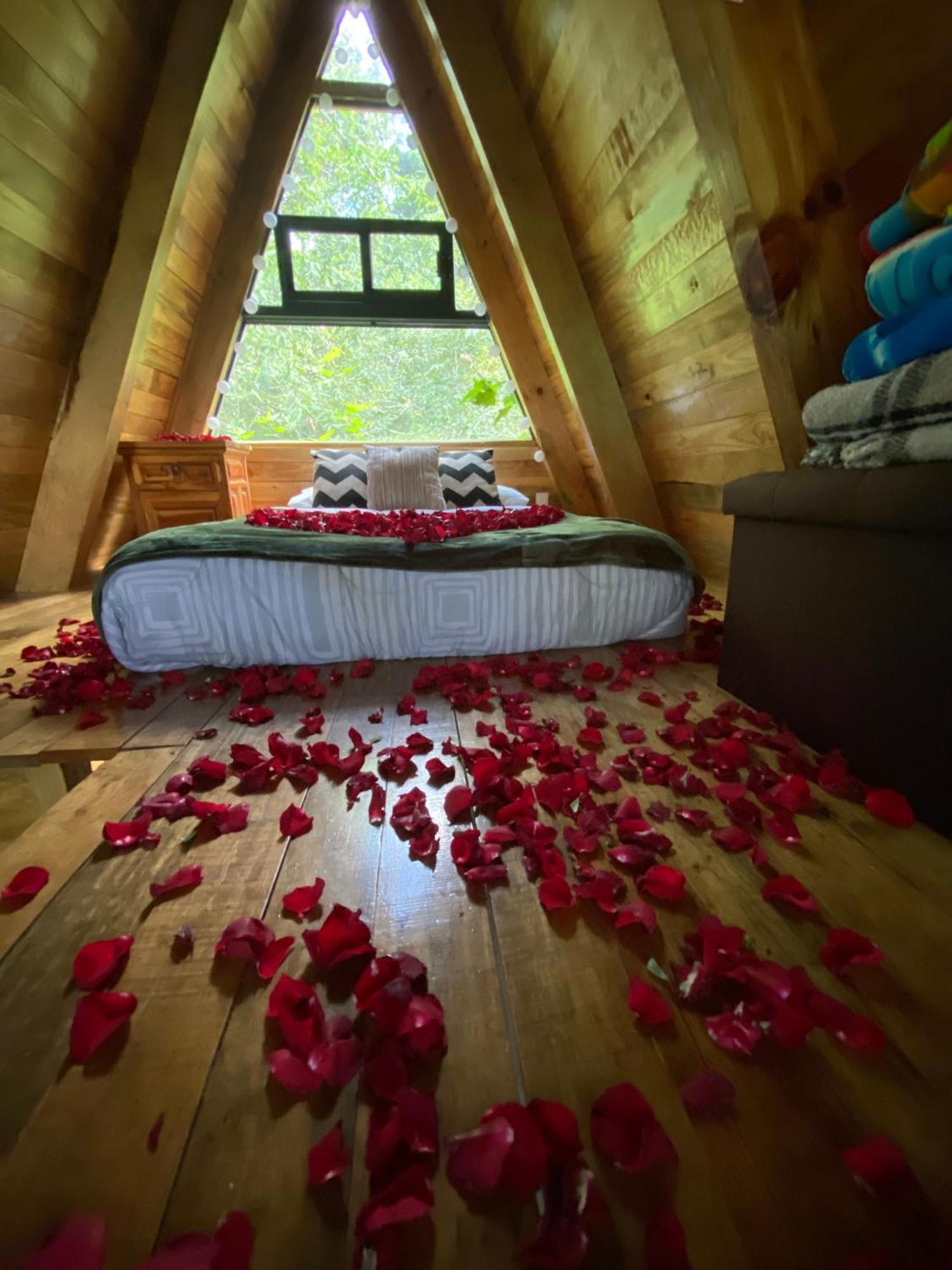 Cabanas Alpina, Romantica Y Acogedora A 10 Minutos Del Centro Tepoztlan Bagian luar foto