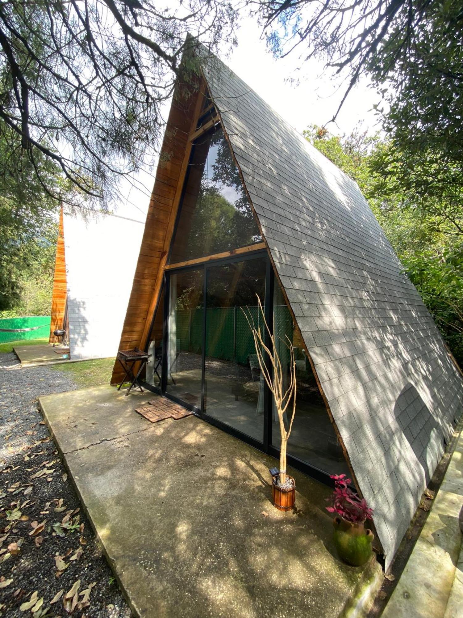 Cabanas Alpina, Romantica Y Acogedora A 10 Minutos Del Centro Tepoztlan Bagian luar foto